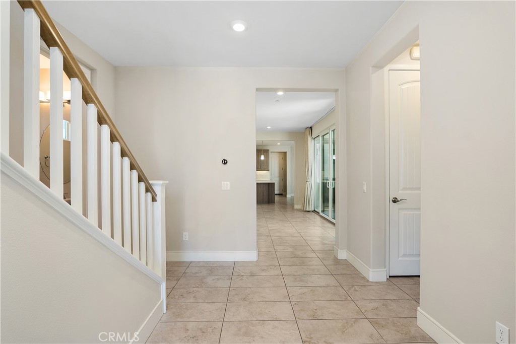 6795 Solterra Vista Pkwy - photo 5