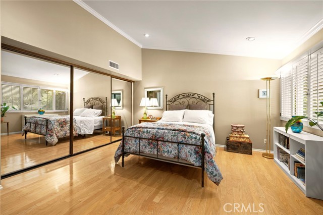 Detail Gallery Image 11 of 24 For 5835 Fairhaven, Woodland Hills,  CA 91367 - 4 Beds | 2 Baths