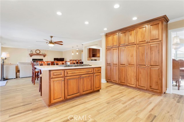 Detail Gallery Image 13 of 60 For 13880 Driftwood Dr, Victorville,  CA 92395 - 4 Beds | 3 Baths