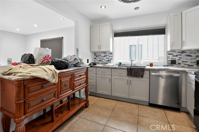 Detail Gallery Image 15 of 30 For 21 Alamitos, Long Beach,  CA 90802 - 2 Beds | 2 Baths