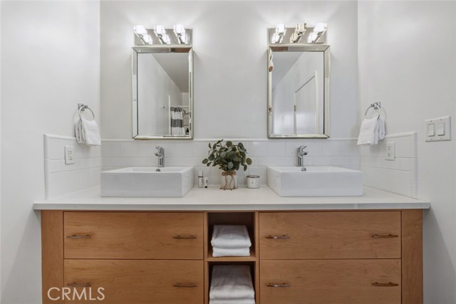 Detail Gallery Image 33 of 44 For 3124 Ocean Dr, Oxnard,  CA 93035 - 3 Beds | 2/1 Baths