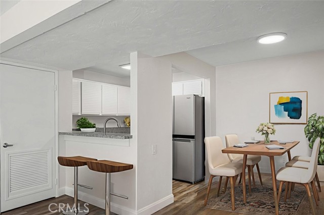 25712 Le Parc, Lake Forest CA: https://media.crmls.org/medias/8d85e45c-9a44-4181-bed6-c80fa514a1da.jpg