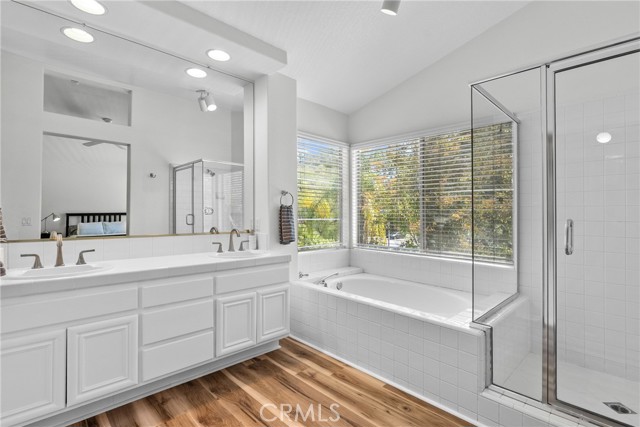 Detail Gallery Image 37 of 54 For 27360 Chesterfield Dr, Valencia,  CA 91354 - 4 Beds | 3 Baths