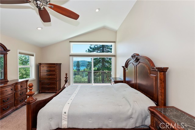 Detail Gallery Image 30 of 73 For 27554 North Bay Rd, Lake Arrowhead,  CA 92352 - 4 Beds | 2/2 Baths