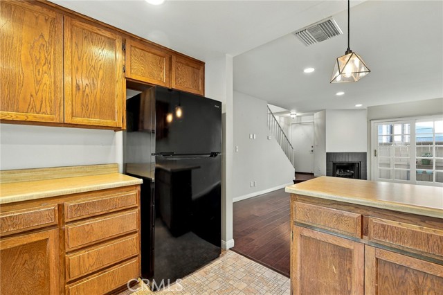 773 South Marengo Avenue, 3 photo 16