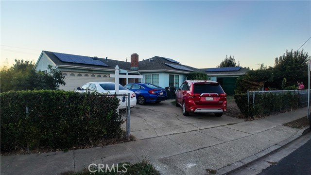 Detail Gallery Image 2 of 35 For 2719 Xavier, East Palo Alto,  CA 94303 - 7 Beds | 4 Baths