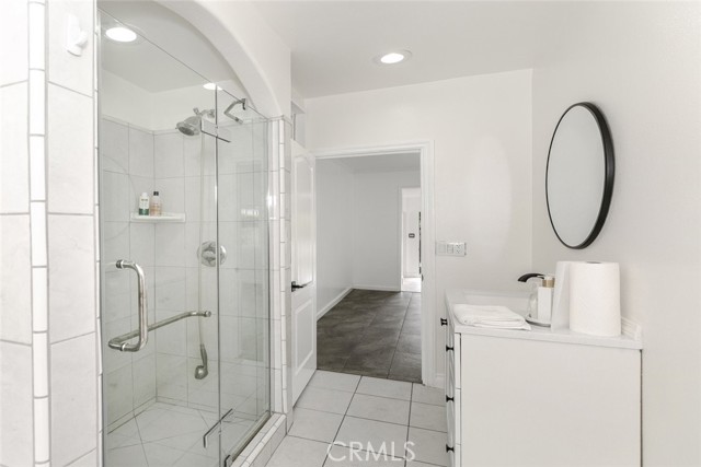 Detail Gallery Image 16 of 44 For 7737 Ethel Ave, North Hollywood,  CA 91605 - 6 Beds | 5 Baths