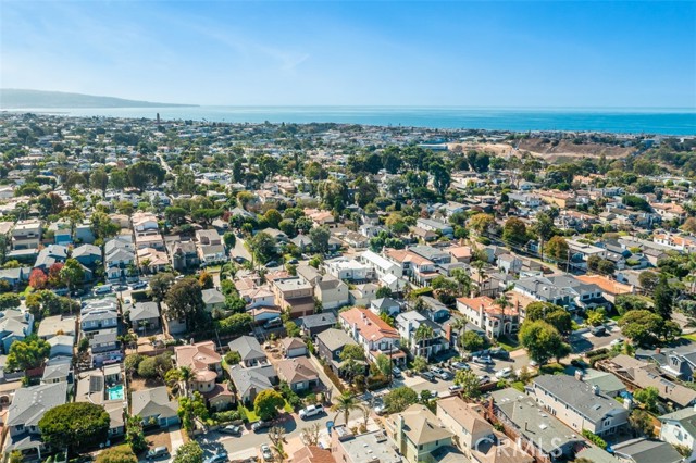 732 36th Street, Manhattan Beach, California 90266, 4 Bedrooms Bedrooms, ,3 BathroomsBathrooms,Residential,Sold,36th,SB21235456