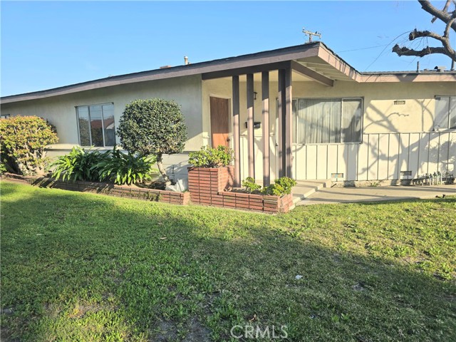 JUST LISTED!!! This is an opportunity that you have been waiting for.  Great location near Disneyland. Close to shopping center, movie theater, supermarket, and many restaurants.  Couple minutes to FWY 91 or FWY 22.  Not too far from the Block of Orange.  Big yard with fruit tree. Large lot size , more than 7800+ sqft. 3 Bedrooms, 2 Bathroom, and 2 attached car garage. With this price, the property will be SOLD quickly.