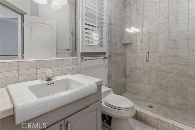 Image 17 of 66 For 2144 King Arthur Court