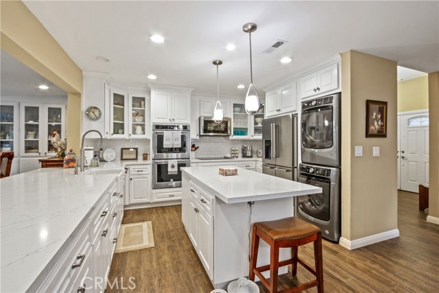 8d8b0bb8 2752 427a A1d0 369d56bf448a