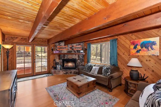 42373 Paramount Road, Big Bear Lake CA: https://media.crmls.org/medias/8d8b249f-c3d3-4443-8247-57f5feff2c62.jpg