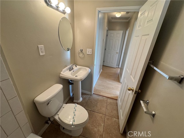 Detail Gallery Image 26 of 33 For 7826 Shoshone Ave, Northridge,  CA 91325 - 2 Beds | 2 Baths