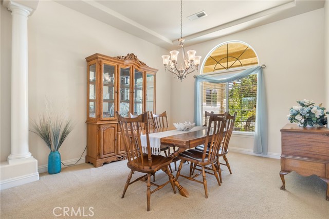 Detail Gallery Image 4 of 54 For 13946 Santa Fe Ct, Bakersfield,  CA 93314 - 4 Beds | 3 Baths