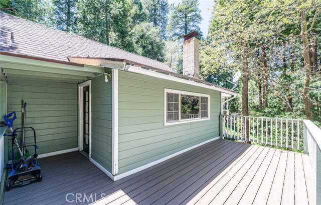 23120 Sycamore Lane, Crestline CA: https://media.crmls.org/medias/8d8eb840-7041-490d-ad26-1341d084216b.jpg