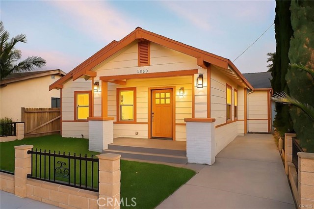 1350 E 8th