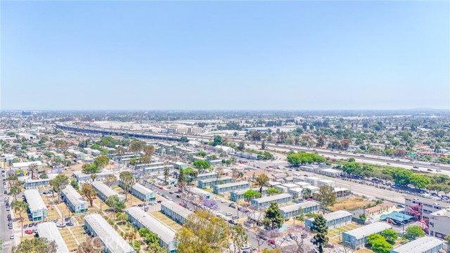 1964 E 114th Street, Los Angeles CA: https://media.crmls.org/medias/8d8f404c-b6b7-43a5-987d-fbd114919d00.jpg