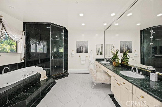 515 W Le Roy Avenue, Arcadia CA: https://media.crmls.org/medias/8d92339a-4439-444a-8aa1-408acde6b4e0.jpg