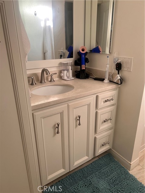 Detail Gallery Image 11 of 15 For 611 S La Veta Park #127,  Orange,  CA 92868 - 1 Beds | 1 Baths