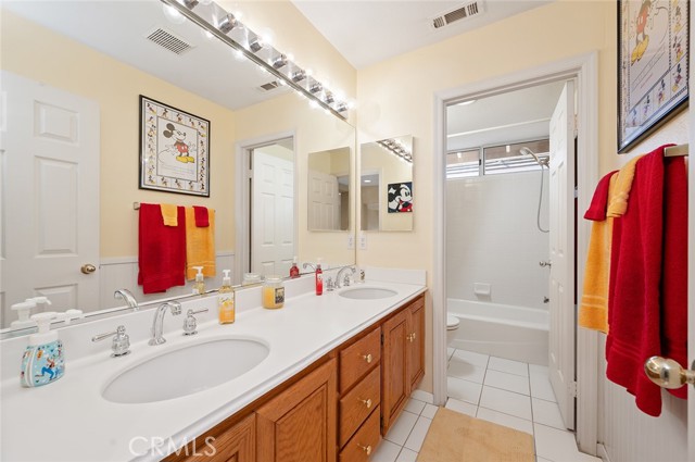 Detail Gallery Image 52 of 73 For 3111 Andazola Ct, Lakewood,  CA 90712 - 4 Beds | 3/1 Baths