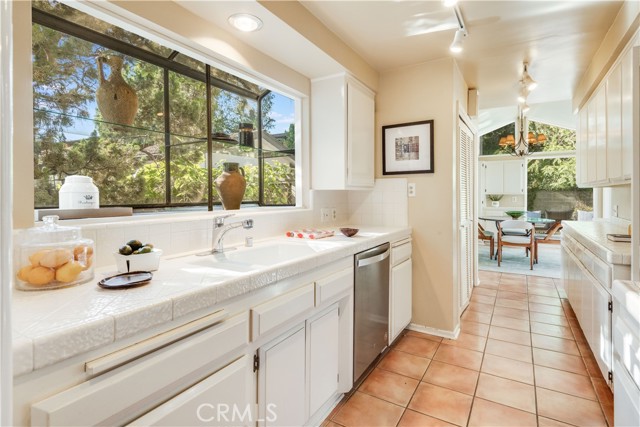 2217 Via Alamitos, Palos Verdes Estates, California 90274, 4 Bedrooms Bedrooms, ,1 BathroomBathrooms,Residential,Sold,Via Alamitos,PV21229807