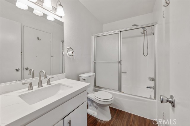 Detail Gallery Image 32 of 36 For 415 S Prospect Ave #203,  Redondo Beach,  CA 90277 - 2 Beds | 2 Baths