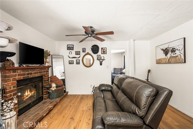 1014 7th Street, Norco CA: https://media.crmls.org/medias/8d946362-d447-45e5-8f80-7af45e5d4c61.jpg