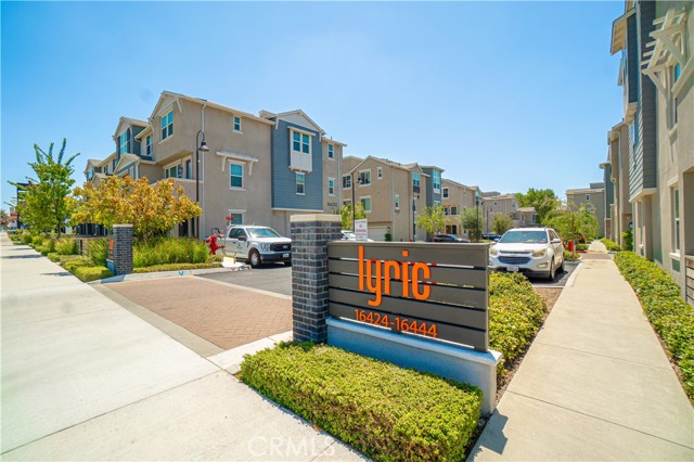 16434 Whittier #6 BLVD
