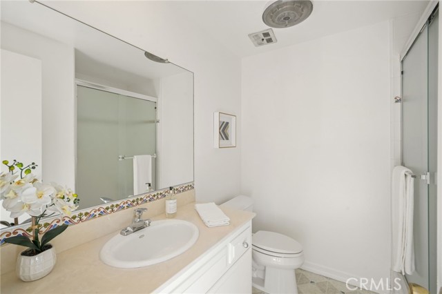 Detail Gallery Image 26 of 64 For 5932 Ellenview Ave, Woodland Hills,  CA 91367 - 5 Beds | 4 Baths