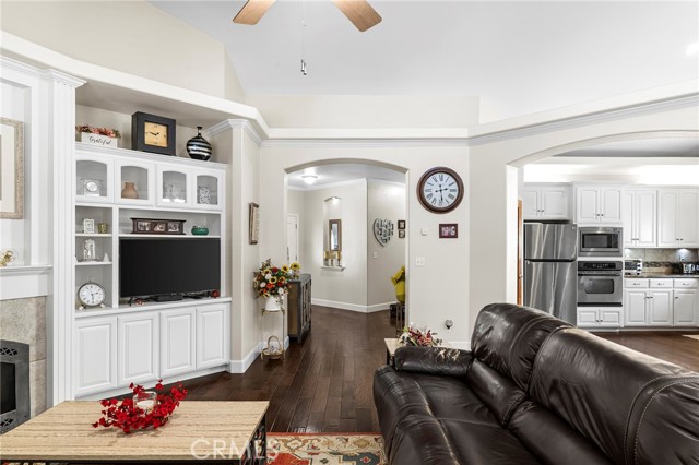 Detail Gallery Image 12 of 51 For 17 Pleasant Oak Ln, Oroville,  CA 95966 - 3 Beds | 2 Baths