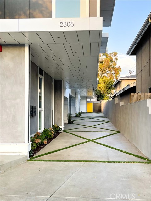 2306 Aviation Boulevard, Redondo Beach, California 90278, 4 Bedrooms Bedrooms, ,5 BathroomsBathrooms,Residential,Sold,Aviation,PV21199795