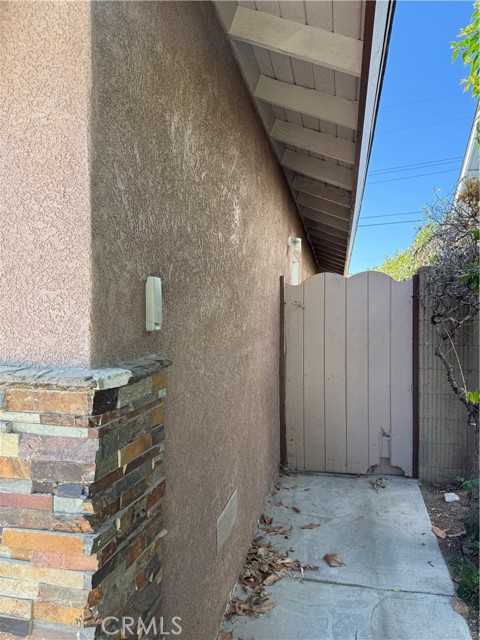 4561 Mimosa Drive, Yorba Linda CA: https://media.crmls.org/medias/8d96b212-6353-4918-9006-dd2ffcf1a598.jpg