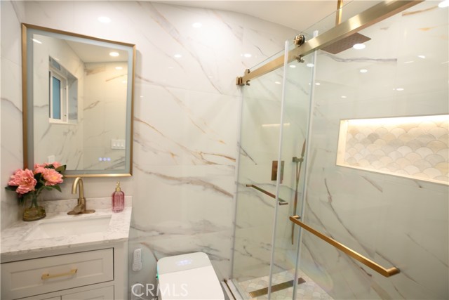 Detail Gallery Image 16 of 21 For 17350 Firma Ct, Granada Hills,  CA 91344 - 3 Beds | 2 Baths