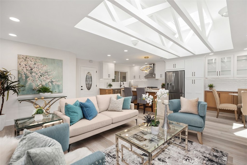 MLS #OC25166462 image #11