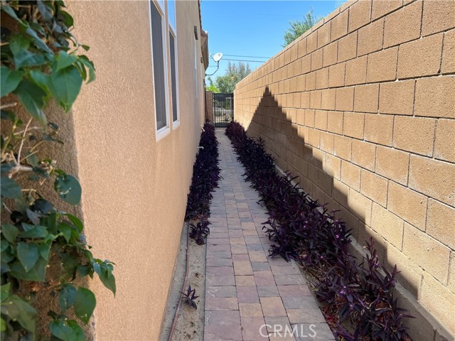 Image 45 of 53 For 77184 California Drive