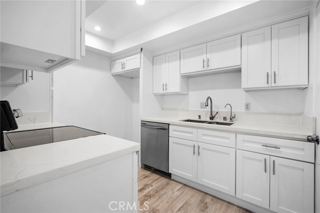 Detail Gallery Image 11 of 24 For 251 W Dryden St #16,  Glendale,  CA 91202 - 2 Beds | 1/1 Baths