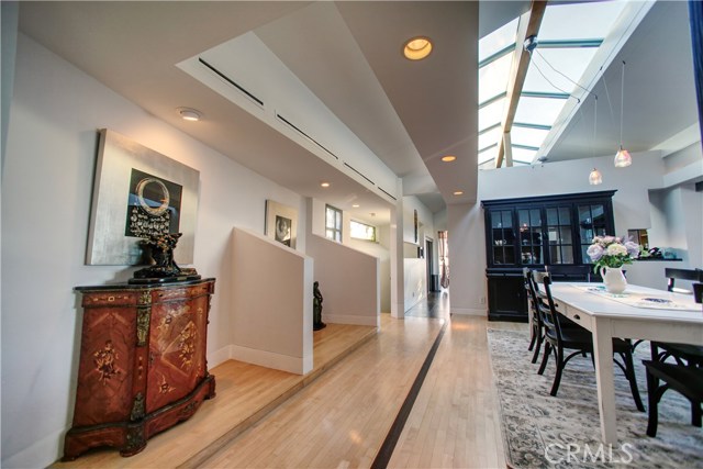 Detail Gallery Image 7 of 53 For 3807 Crest Rd, Rancho Palos Verdes,  CA 90275 - 5 Beds | 6/1 Baths
