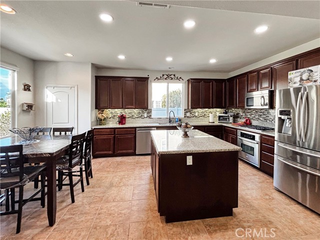 35357 Mayapple Ct, French Valley, CA 92563 photo 7