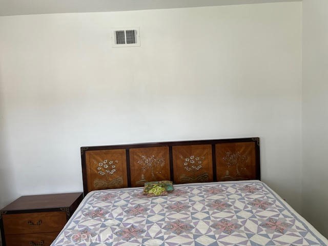 MLS #OC25083884 img 4