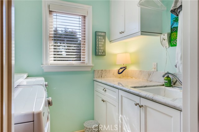 311 Topaz Street, Redondo Beach, California 90277, 5 Bedrooms Bedrooms, ,2 BathroomsBathrooms,Residential,Sold,Topaz,SB17009077