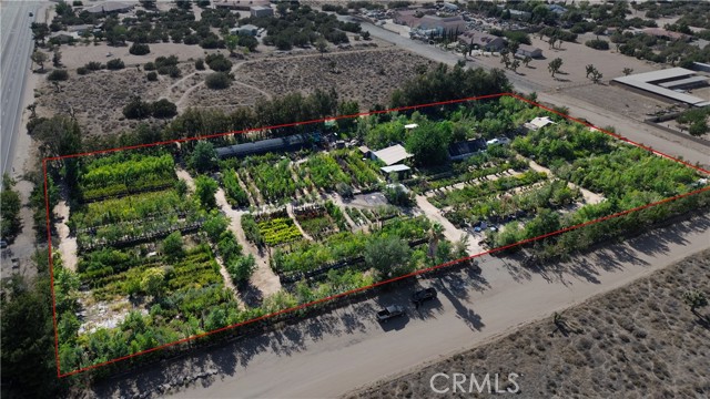 13874 Ranchero Road, Oak Hills CA: https://media.crmls.org/medias/8d992dce-02f2-49cd-b786-e52d6b3f2a9a.jpg