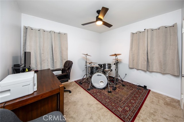 7838 Hazeltine Avenue, Panorama City CA: https://media.crmls.org/medias/8d99cf96-5ce2-4987-a54b-fcf269bc1d70.jpg