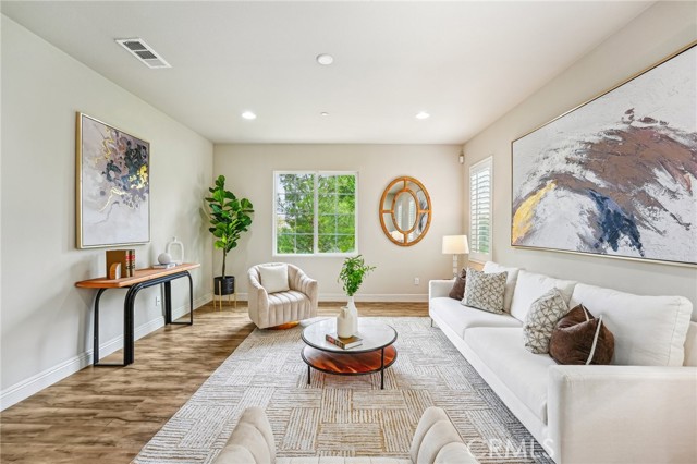 7766 Lupin Street, Chino CA: https://media.crmls.org/medias/8d9a806c-7344-41e1-a03a-a42b9e894c51.jpg
