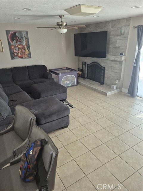 Detail Gallery Image 14 of 32 For 37149 Camarillo, Barstow,  CA 92311 - 3 Beds | 2 Baths