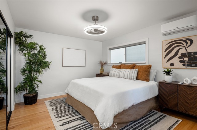 23 65th Place, Long Beach CA: https://media.crmls.org/medias/8d9bebd1-a325-4083-8273-714c1a0dc4c1.jpg