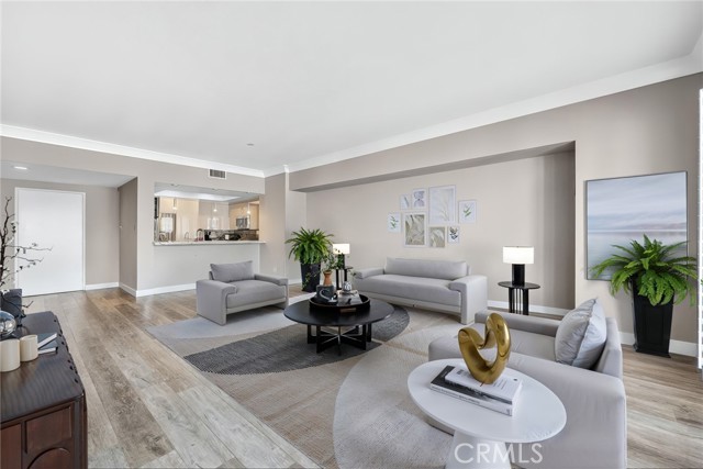 850 E Ocean Boulevard, Long Beach CA: https://media.crmls.org/medias/8d9c0cca-2bb8-4872-870d-b08b0350ccf8.jpg