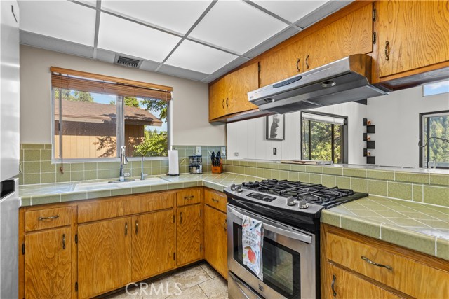 Detail Gallery Image 14 of 42 For 23755 Zuger Dr, Crestline,  CA 92325 - 3 Beds | 2 Baths
