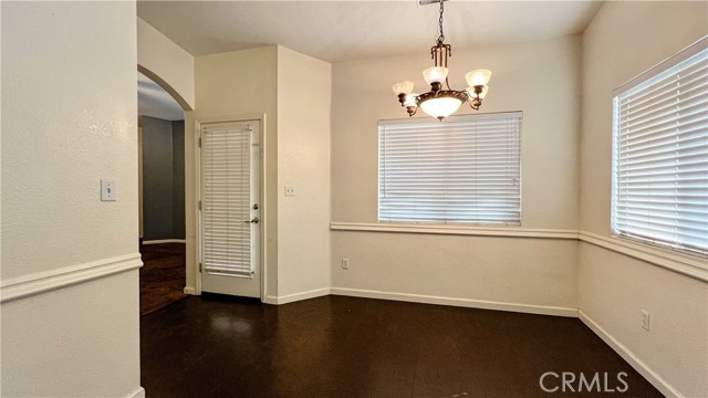 Detail Gallery Image 13 of 31 For 4509 Kaytlain Ave, Bakersfield,  CA 93313 - 3 Beds | 2 Baths