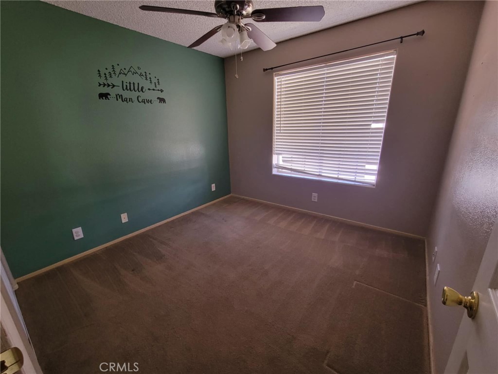 https://media.crmls.org/medias/8d9fff1f-0288-4e1f-b80d-dad007206a2d.jpg?preset=X-Large