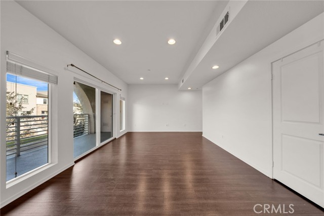 Detail Gallery Image 17 of 75 For 5450 Strand #202,  Hawthorne,  CA 90250 - 2 Beds | 2 Baths